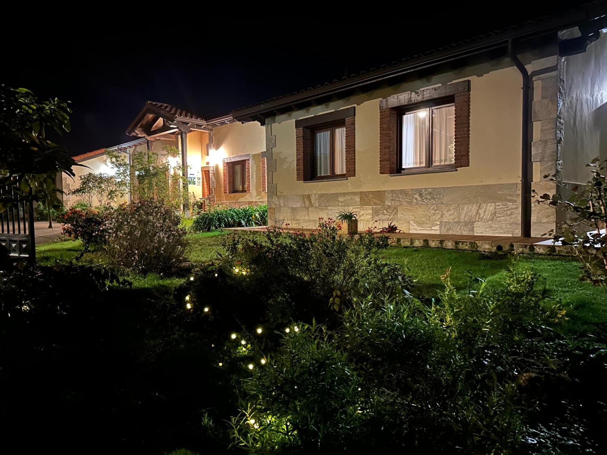 Apartamentos Rurales La Carbayala Oviñana Exterior foto